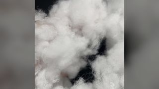 6. Ультратонкое мягкое разрыхленное волокно, волокно PCM с контролем температуры, обработанное силиконом, для теплой одежды.